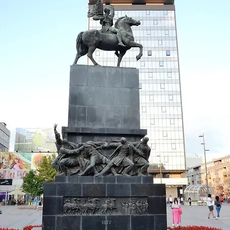 Tike, Tak - 公寓 *